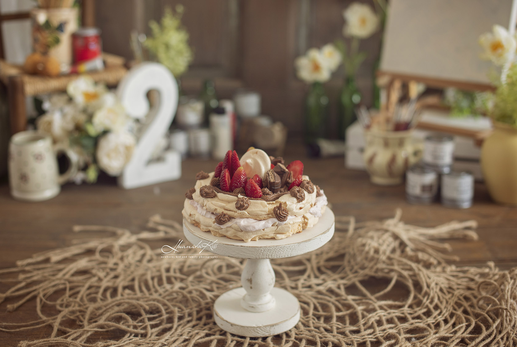 Tort festiv la doi ani la ședința foto cu tort